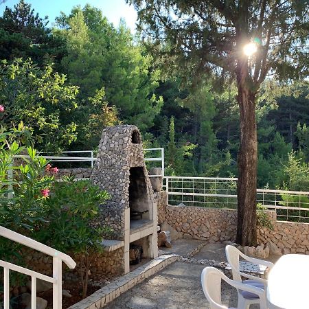 Apartmani Ficurin Starigrad Exterior photo