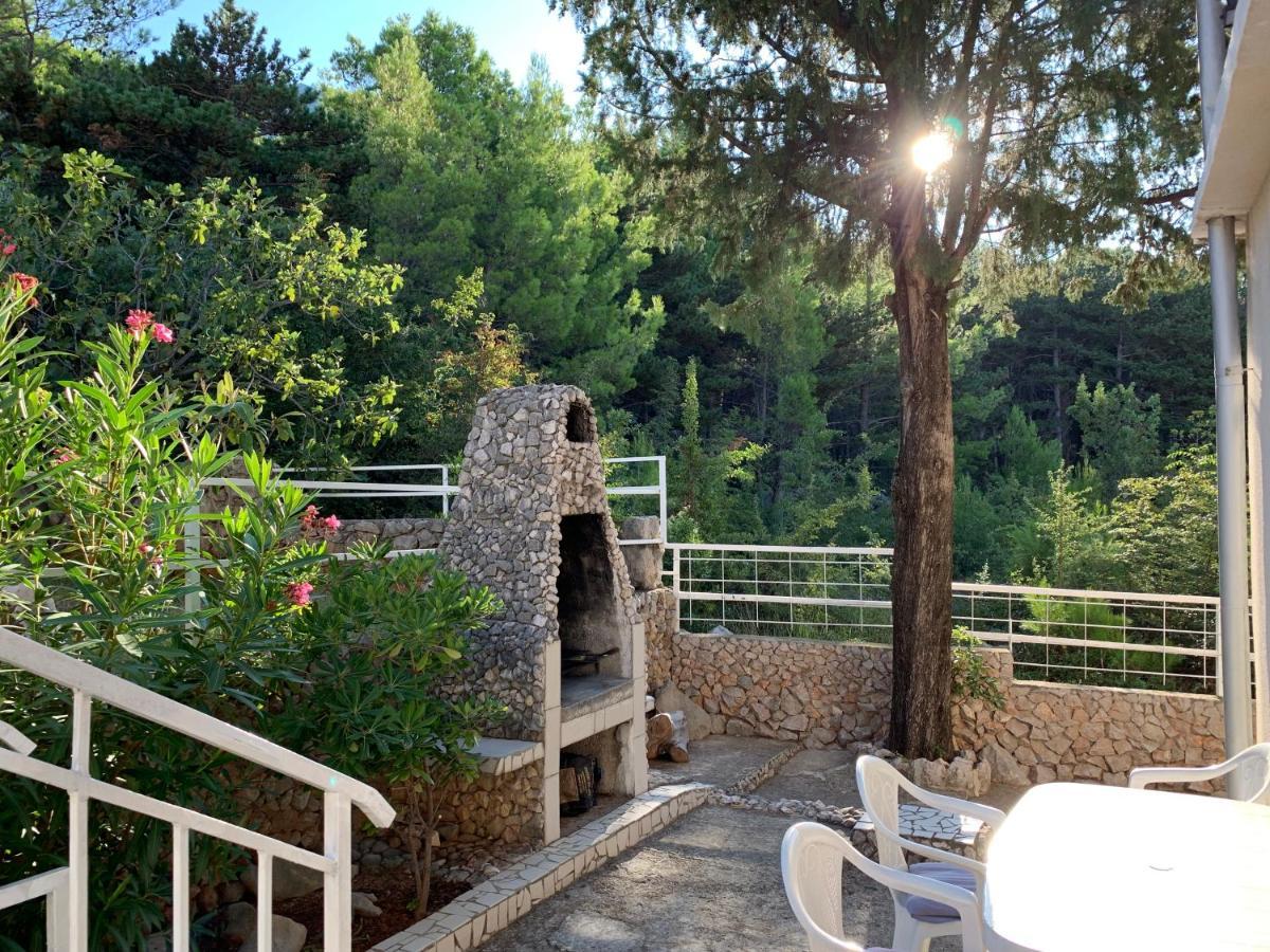 Apartmani Ficurin Starigrad Exterior photo