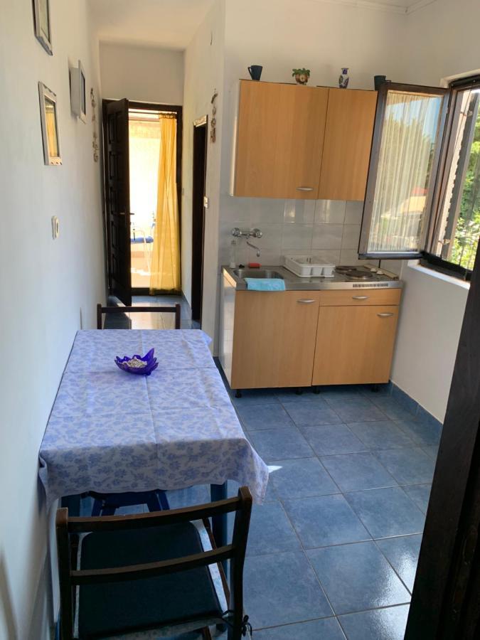 Apartmani Ficurin Starigrad Exterior photo