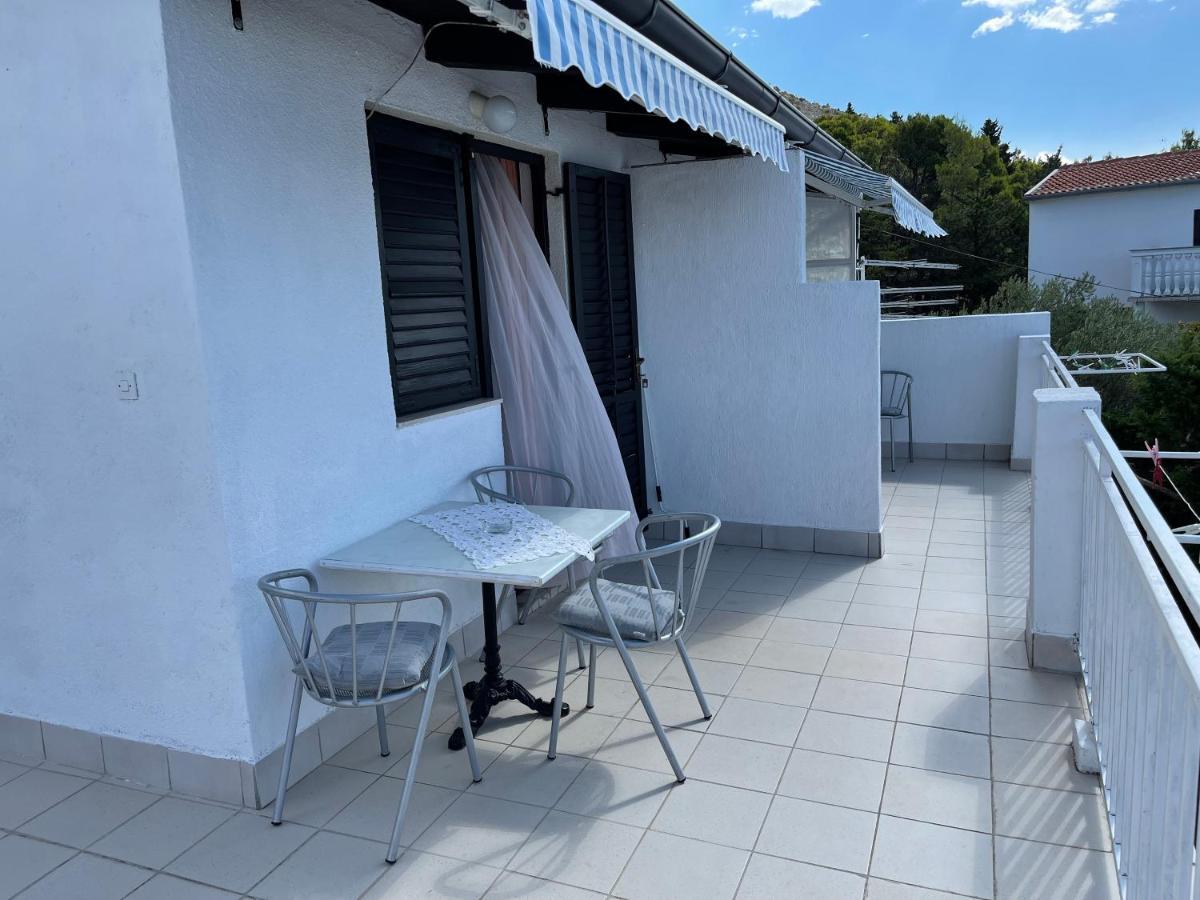 Apartmani Ficurin Starigrad Exterior photo