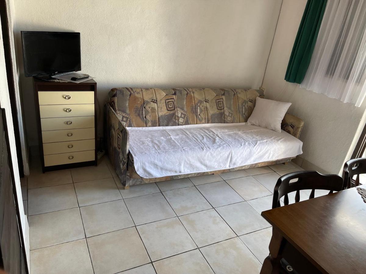 Apartmani Ficurin Starigrad Exterior photo